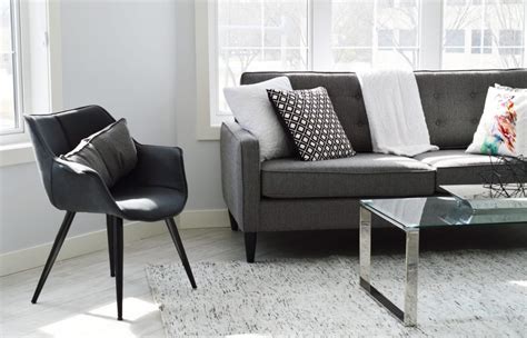 8 Incredibly Comfy Living Room Chairs Reviews And Guide 2022