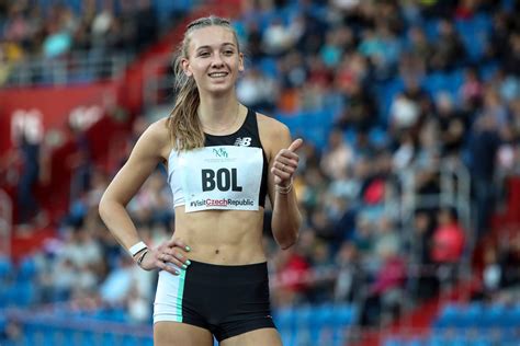 Bol was a similarly dominant winner of the 400m, cruising around the outside to the front at the midway point and femke bol takes the 400m at the 2021 european indoor championships in torun, poland. 🎥 | UNSTOPPA-BOL! Femke Bol scherpt WEER Nederlands 400 ...