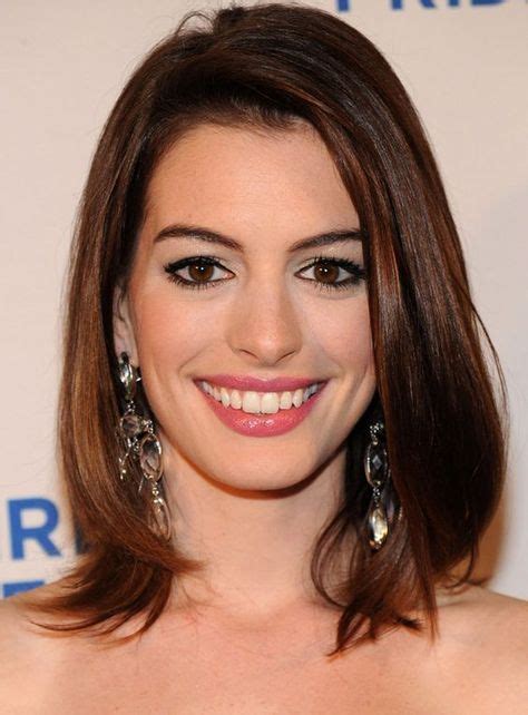 Anne Hathaway 15 Best Hairstyles Shoulder Length Hair Medium Hair