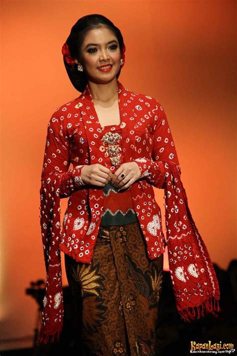 Inspirasi 36 Kebaya Kutu Baru