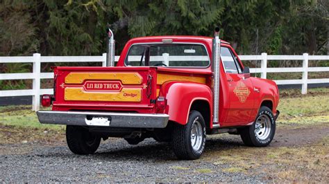 This Beautiful Lil Red Express Truck Goes Up For Auction This Weekend