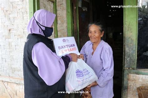 Bantuan Sembako Lansia Dhuafa Cileles Banten Griya Yatim Dhuafa