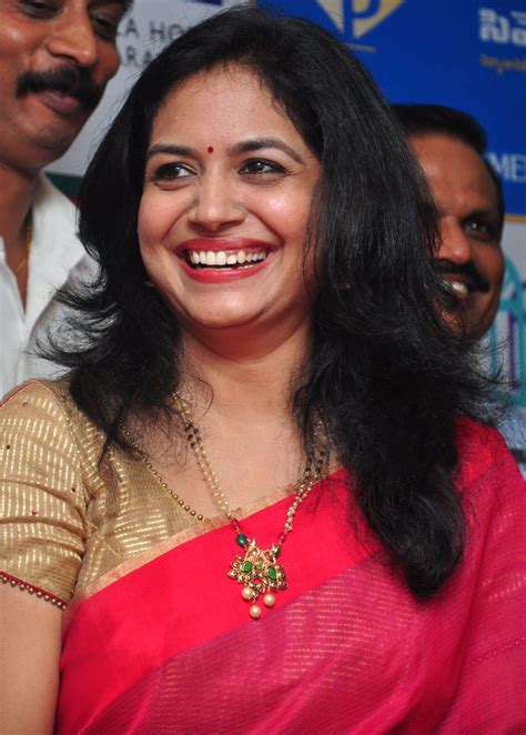 Singer Sunitha Hot Photos In Red Saree Indian Filmy Actress