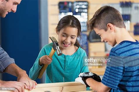 Makerspace Kids Photos And Premium High Res Pictures Getty Images