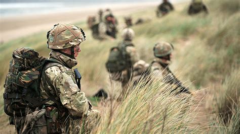 Join The Royal Marines Royal Navy Jobs Who Are The Marines