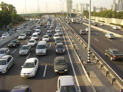 New Israeli Road Safety App Allows Drivers To Snitch On Traffic Law
