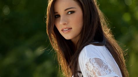 Wallpaper Id 999508 Adult Outdoors Brown Hair Young Women Hd