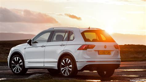 2017 Volkswagen Tiguan 20 Tdi 4motion R Line Uk Spec Rear Three