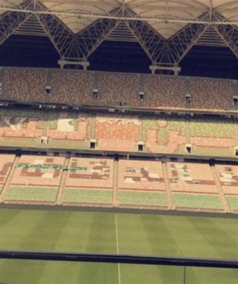 مباراة الاهلي السعودي والحزم تتابعونها مباشرة اليوم عبر قناة دوري بلس على الانترنت في تمام الساعة 7:35 مساء بتوقيت القاهرة، والساعة 8:5350 بتوقيت السعودية. تيفو مباراة الأهلي والحزم : لن ننساك خالد قاضي | صحيفة ...