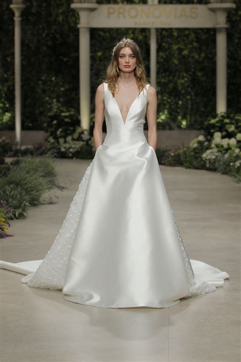 Pronovias Bridal And Wedding Dress Collection Spring 2019 Brides Floral
