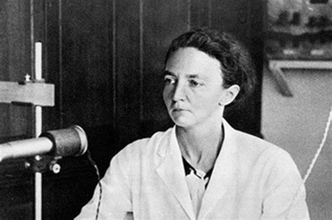 Top 10 Famous Women Scientists In History Topbusiness