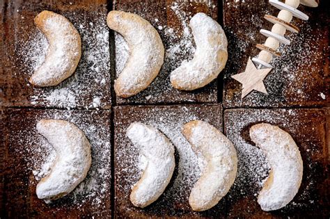 Natal Shortcrust Cookies Vanilla Bulan Sabit Dengan Gula Icing Tampilan