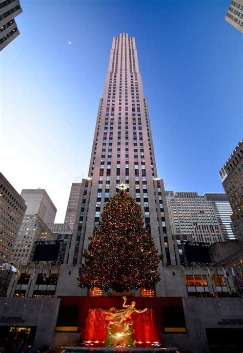 Christmas In New York Rockefeller Center Christmas Tree Editorial