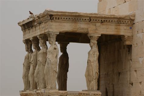 5 Esculturas Antiguas Que Te Encantarán Escultura Antigua Acropolis