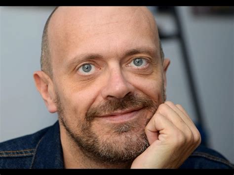 It stayed at the top of the album chart for 10 weeks. Gli accordi di Eccoti 883 Max Pezzali - Testi Accordi Chitarra