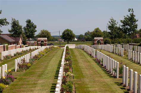 Share on twitter share on facebook share on reddit share on telegram share on linkedin. La Clytte Military Cemetery | New Zealand War Graves Project