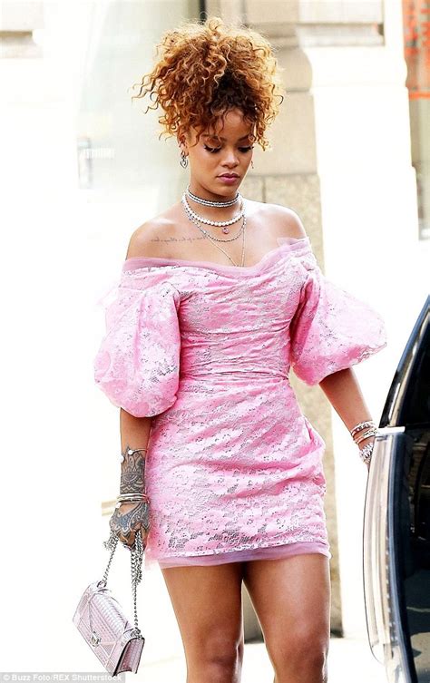 Rihanna Looks Cute In Her Pink 80s Dress Photos Cast59