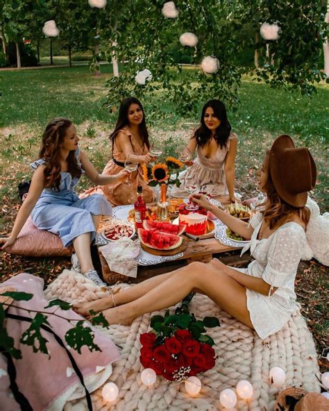 Luxury Picnic Party ~ Backyard Celebrations Picnic Photography Picnic Outfits Picnic Pictures