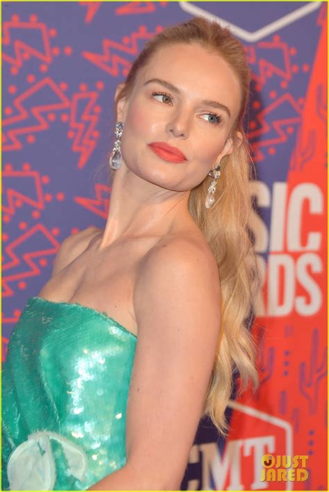 Kate Bosworth Gives Off Mermaid Vibes At Cmt Music Awards 2019 Photo 4304052 Kate Bosworth