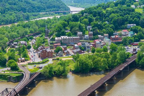 Harpers Ferry The Halfway Point Of The Appalachian Trail Rtravel