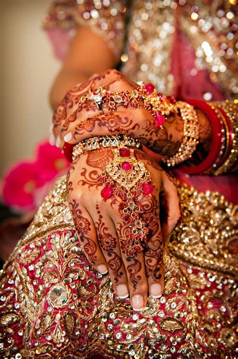 ୡ Sarihenna ୡ Henna Indian Bridal Mehndi Designs