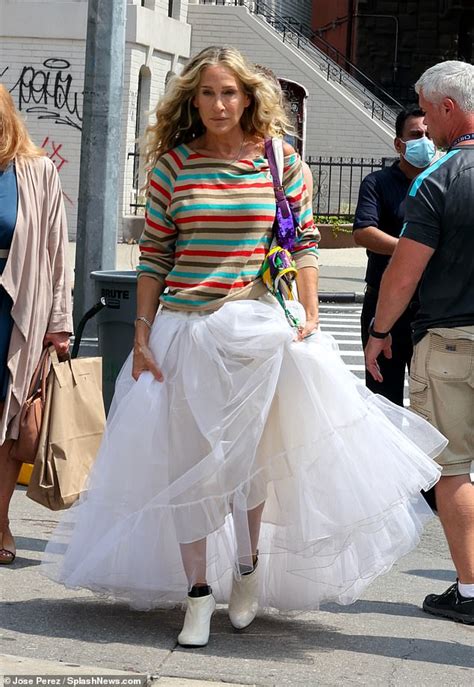 Sarah Jessica Parker Rocks A White Tutu While Shooting The Sex And The City