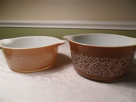 Vintage Pyrex Woodland Brown Bowls Set Of Nesting