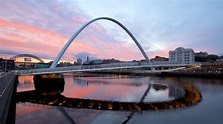 Gateshead Millennium Bridge - Newcastle-upon-Tyne Attraction | Expedia ...