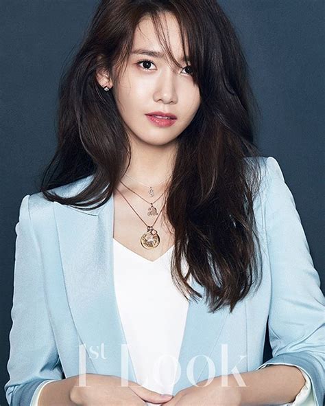 Snsds Yoona Charms Fans Through 1st Looks December Issue Sooyoung