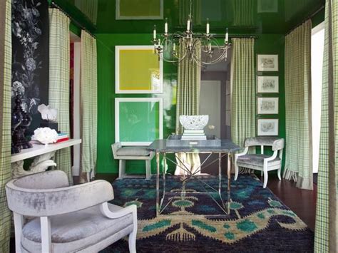 Emerald And Black Room By Thom Filicia 20 Living Room Color Palettes