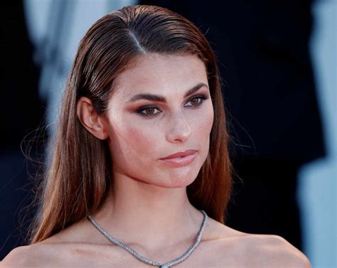 Stefano sala, ex compagno di dayane mello nonché papà della piccola figlia sofia, attualmente è felicemente marito di dasha dereviankina. Sofia figlia Dayane Mello: in che rapporti è con Stefano Sala?