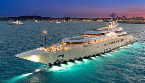 Pin By Hakan Tellioğlu On Yachts Yacht Design Big Yachts Boats Luxury