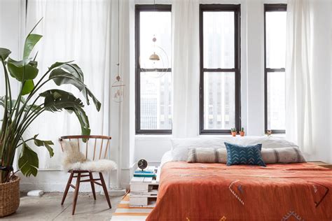 15 Compelling Industrial Bedroom Interior Designs That