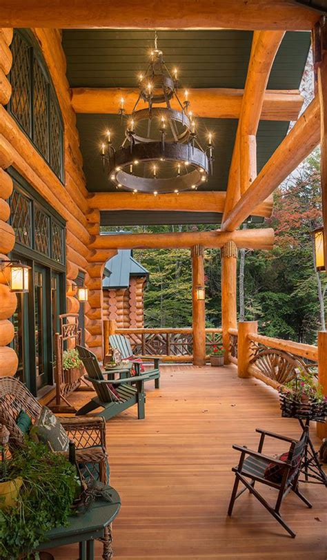 Sometimes the best way to decorate a small cabin is to keep it simple. 18 Log Cabin-Home Decoration Ideas - MeCraftsman