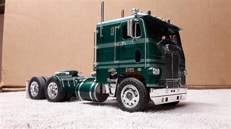 Cat 3406 powered Freightliner C.O.E. - Model Trucks: Big Rigs and Heavy