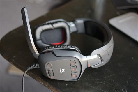 Review Logitech G35 71 Surround Sound Headphones Techcrunch