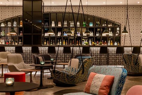 Design boxspringbett led doppelbett bett hotelbett ehebett 180x200 cm anthrazit. Motel One: Opening in Barcelona | Shots Magazin