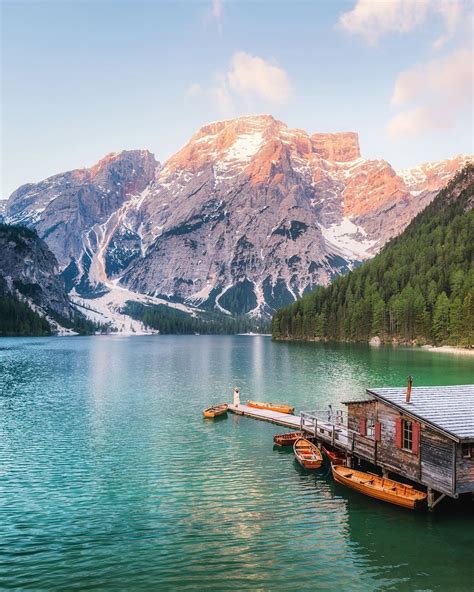 Sunrise At This Famous Lake In Northern Italy Despite Its Popularity
