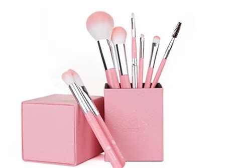 The 12 Best Pink Makeup Brush Sets To Add To Your Makeup Routine