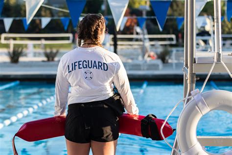 Now Hiring Lifeguards And Swim Instructors