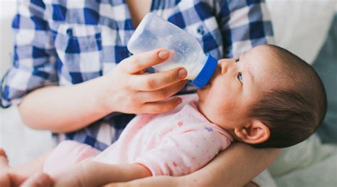 Bottle Feeding 8 Essential Tips For New Moms Parenthesis Info