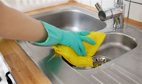 How To Clean Your Kitchen Sink The 3 Steps To Repeat Every Week Uk