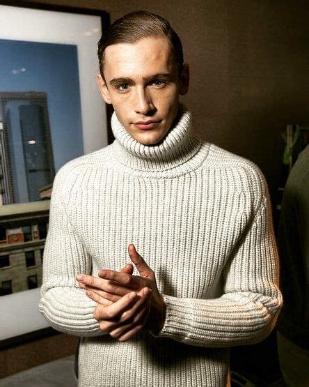 Turtleneckguy Turtleneckguy Photos Et Vidéos Instagram Mens Roll