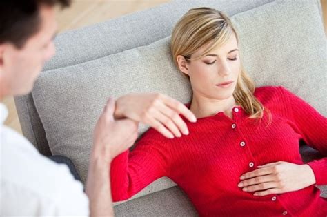 Find the right instructor for you. 10 Tips of How to Hypnotize Someone to Sleep - Hypnosis Master