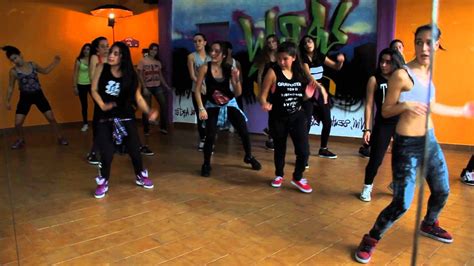 Seminario En El Día De La Danza Reggaeton Urbano Youtube
