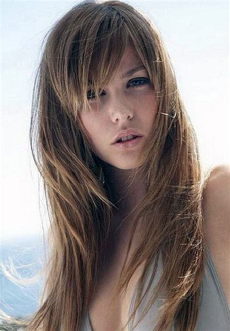 Essentially, it's not such a big problem if you choose the right haircut and learn how to style your hair rapidly so that it looks nice and classy. Long Length Hairstyles For Fine Hair - Inofashionstyle.com