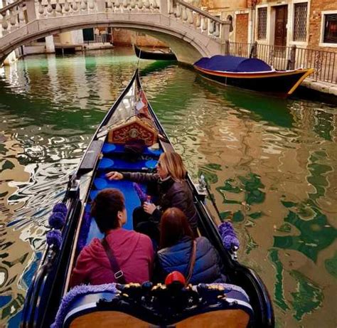 Венеция 1 часовая поездка на гондоле по Большому каналу с гидом