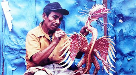 Entre las personas para las que trabajó podemos encontrar hasta a la mismísima frida kahlo o su marido diego rivera. El alebrije fue creado por el artista mexicano Pedro ...