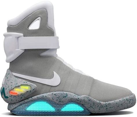Trendy Sneakers Nike Back To The Future For Kids With Images Nike