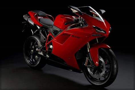 Well, ducati has upped the ante again with the 848 evo, bringing along extra horsepower with middleweight sportbikes from asia pushing the $11,000 mark, it doesn't seem like that much of a stretch to pony up another grand or so to park a dark stealth (matte black) 848 evo at its $12,995 msrp. Ducati 848 EVO Superbike - richtigteuer.de